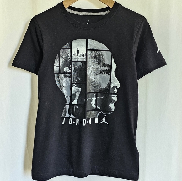 Nike Air Jordan XV Kids Black & White Graphic T-Shirt - Picture 10 of 16